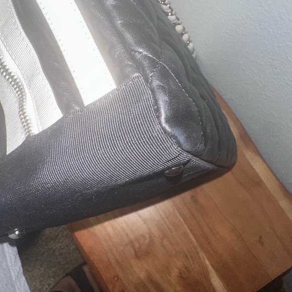 CHANEL Lido Bag/Tote 💙 Navy Blue - Picture 5 of 14